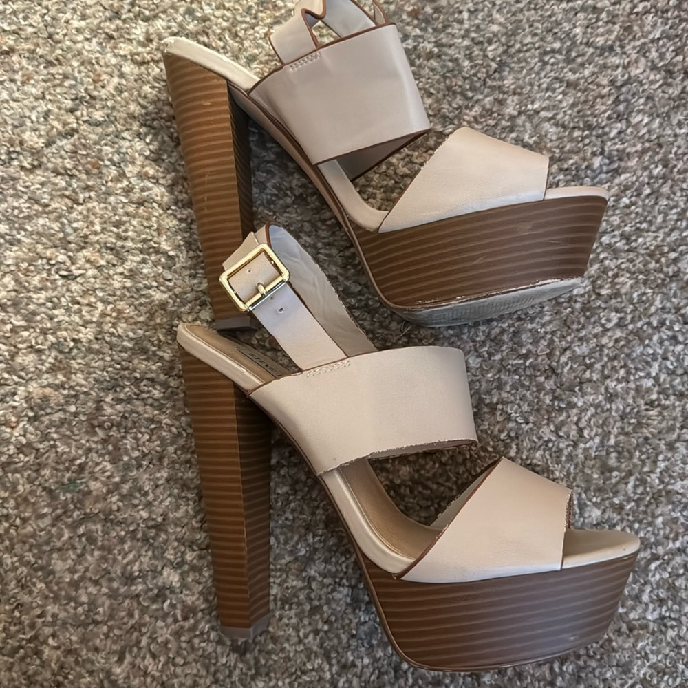 Steve Madden Dulcee Platform Heel